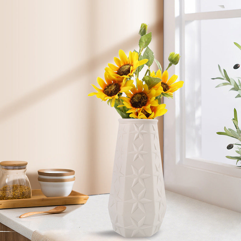 Homeandso Decorative Star Pattern Ceramic Vase