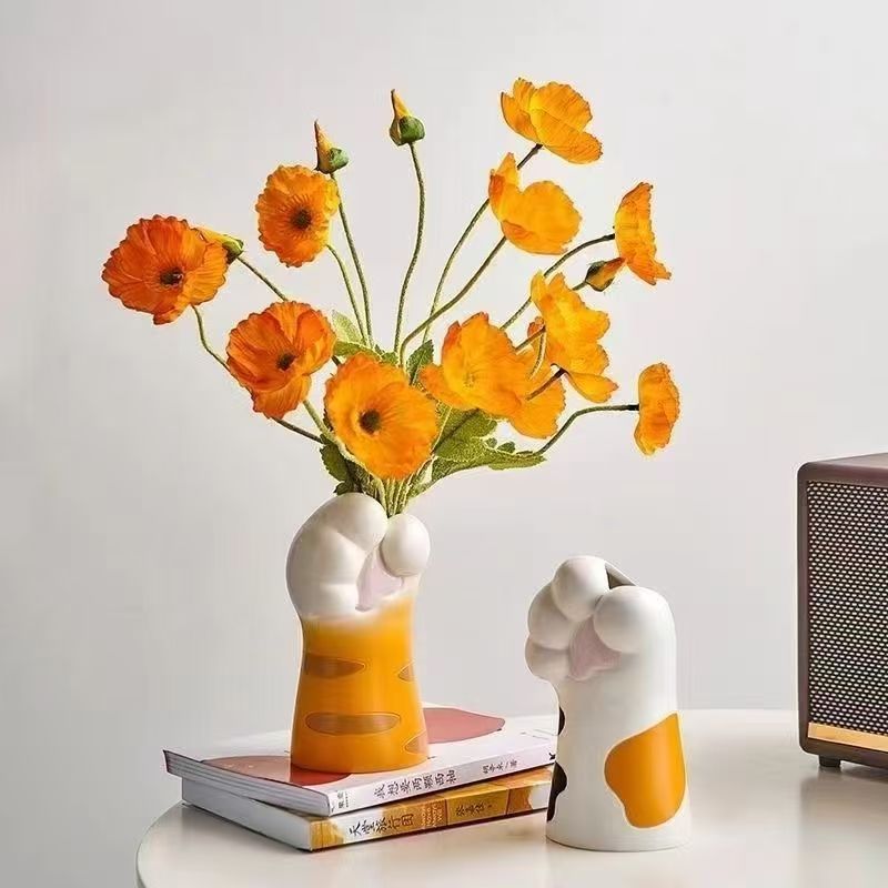 Fun and Quirky Hand-Shaped Phone Holder Homeandso