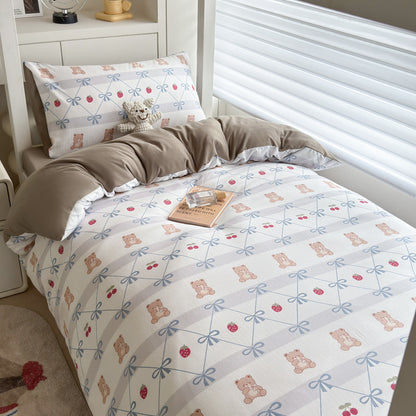 Polka Dot Comforter and Pillow Set