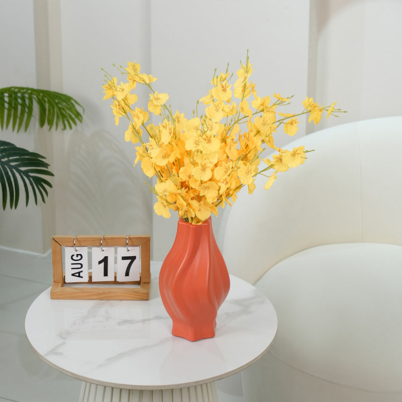 Elegant Curved Decorative Flower Vase