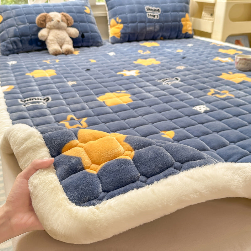 Plush Cartoon-Themed Blanket Homeandso