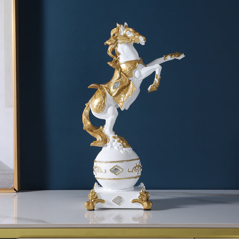 Majestic Horse Figurine Homeandso