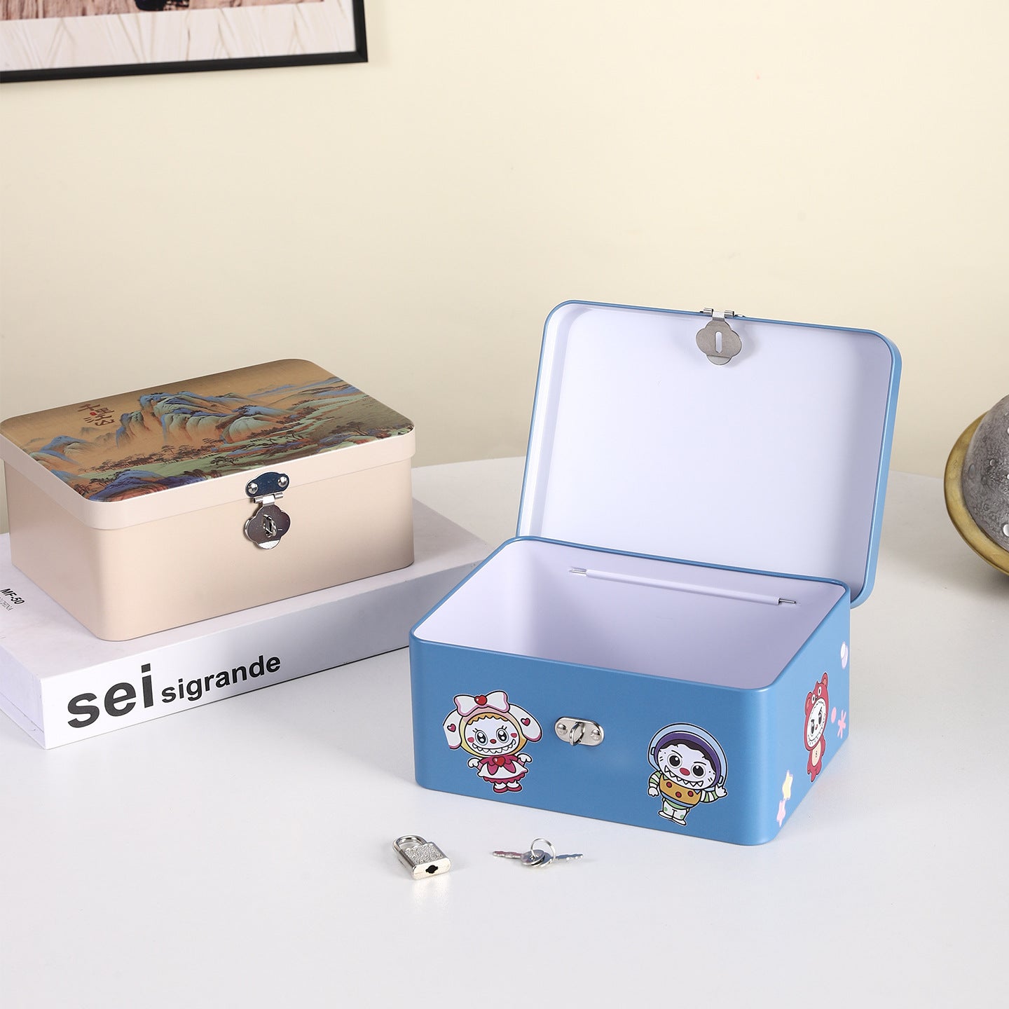 Decorative Lockable Treasure Storage Box Homeandso