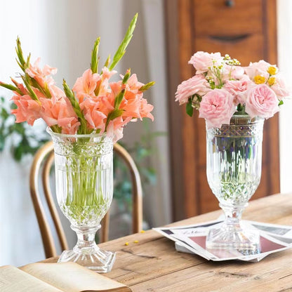 Eleganter Texturiertes Glas Goblet