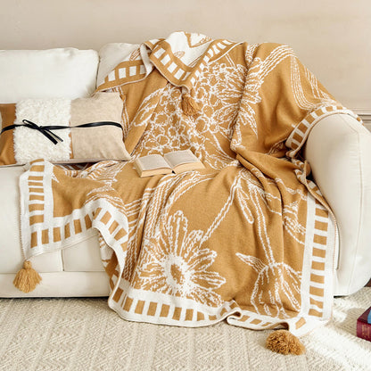 Cozy Floral Patterned Fleece Throw Blanket