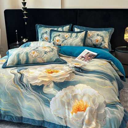 Floral Patterned Comforter Set
