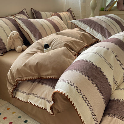 Textured Geometric Pattern Bedding Set