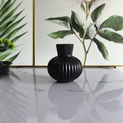 Elegant Ribbed Ceramic Vase