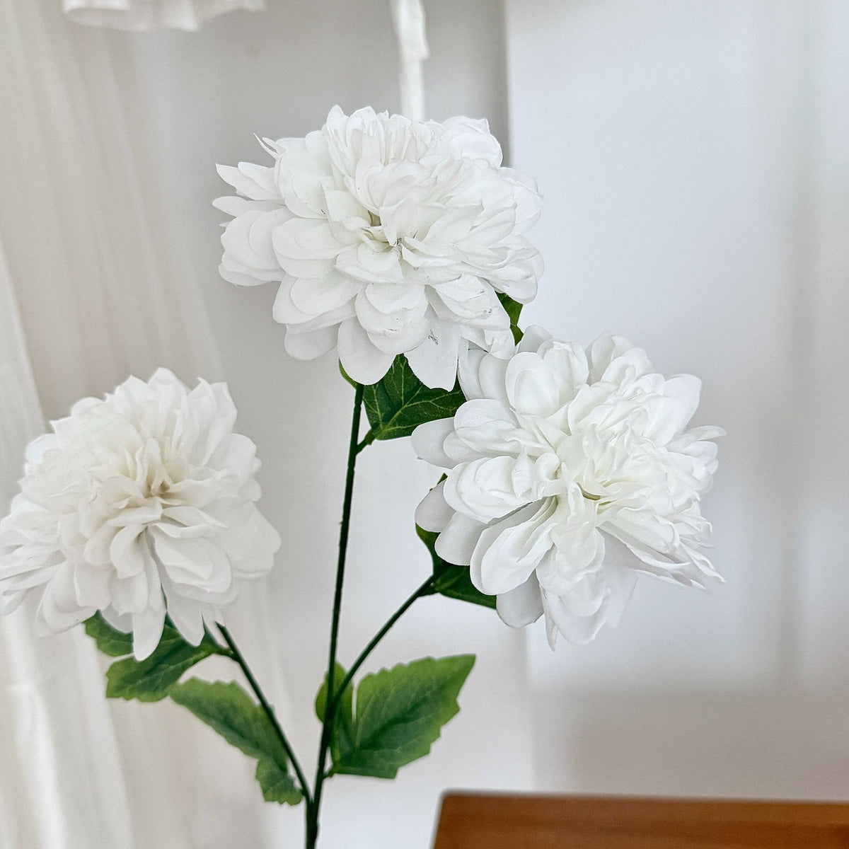 Dimensional Floral Stem Arrangement