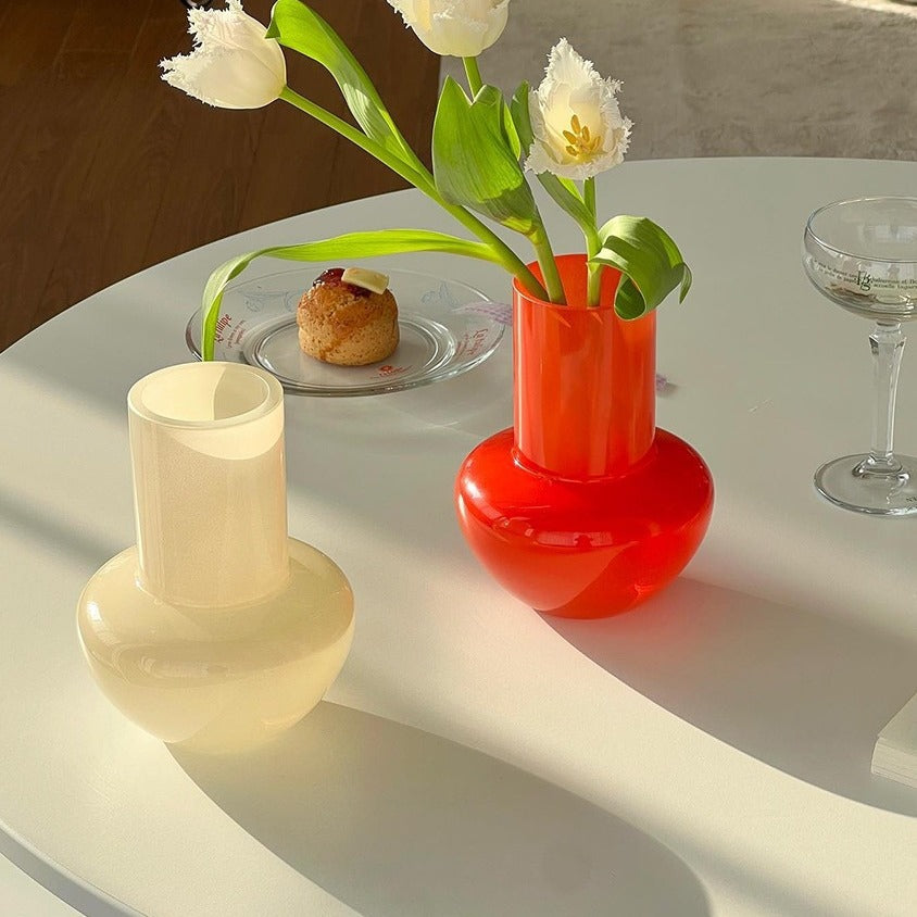 Zeitgenössische Glasblumenanzeige