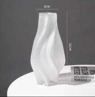 Elegante Fließende Design-Vase