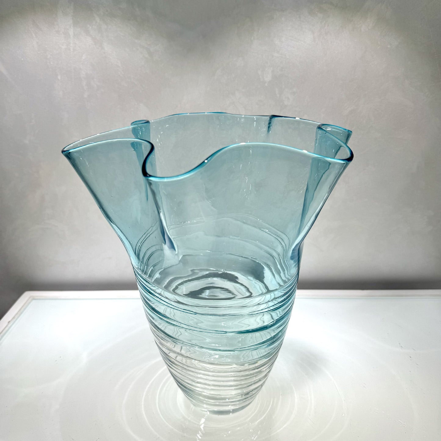 Artistic Glass Centerpiece Homeandso