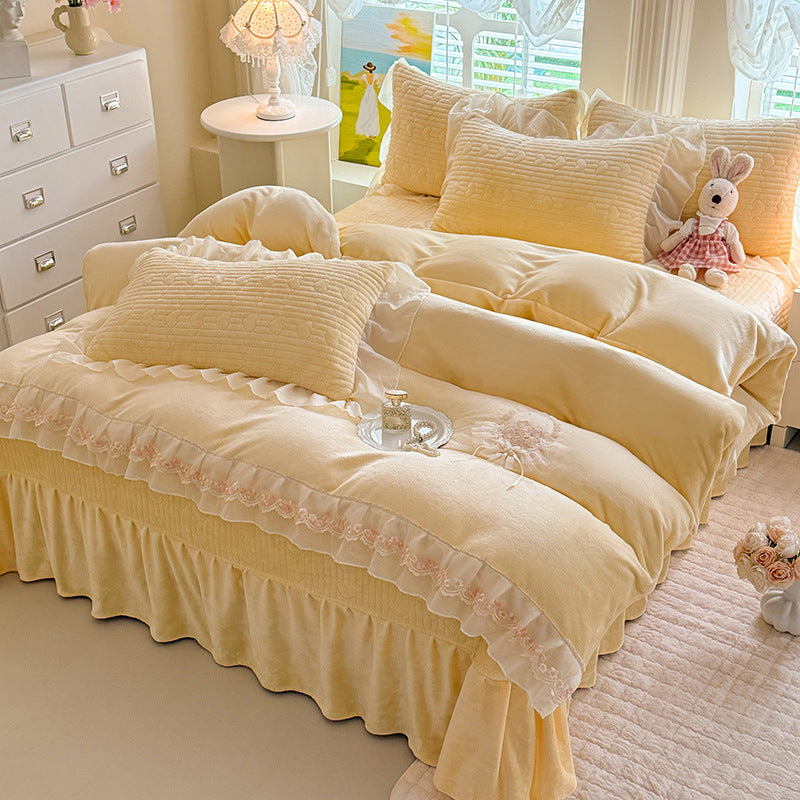 Decorative Cozy Reversible Comforter Set Homeandso