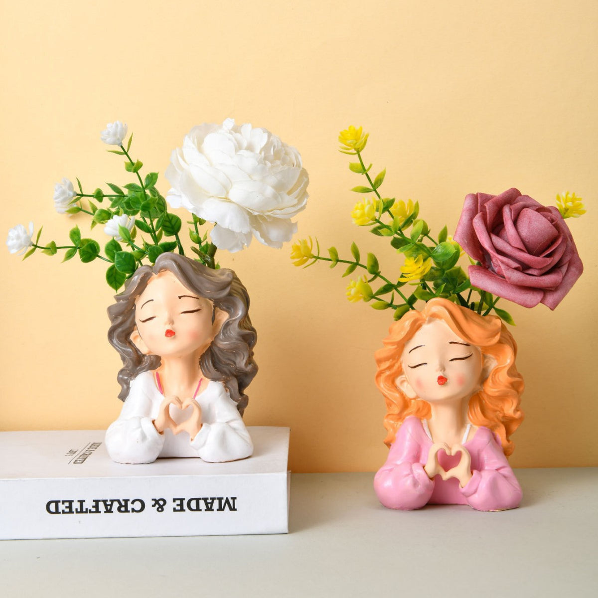 Cute Heart Gesture Figurine Homeandso