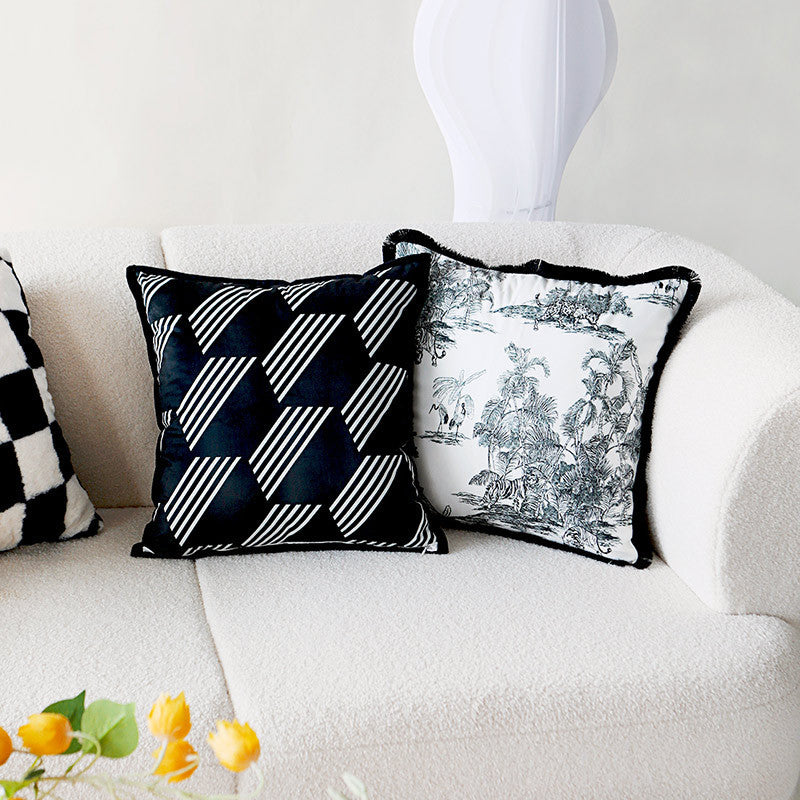 Houndstooth Pattern Decorative Accent Pillow