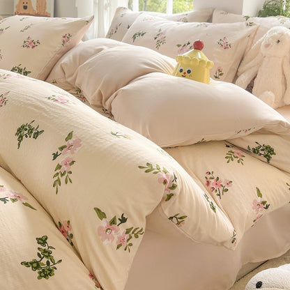 Playful Bear-Themed Bedding Set Homeandso