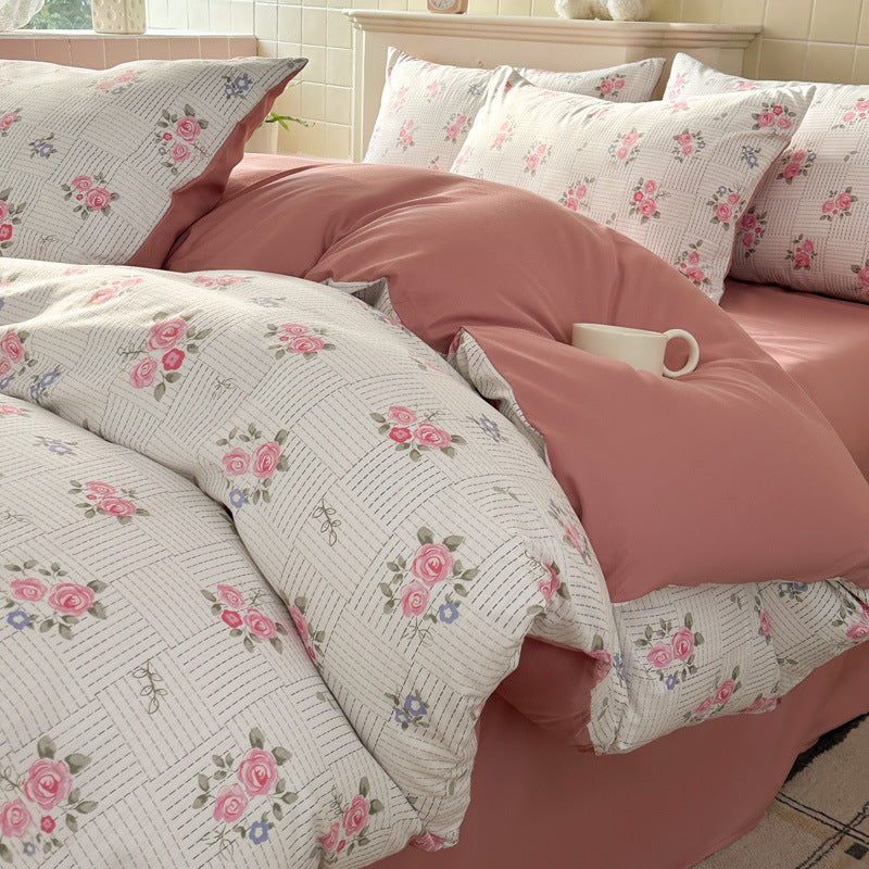 Playful Bear-Themed Bedding Set Homeandso