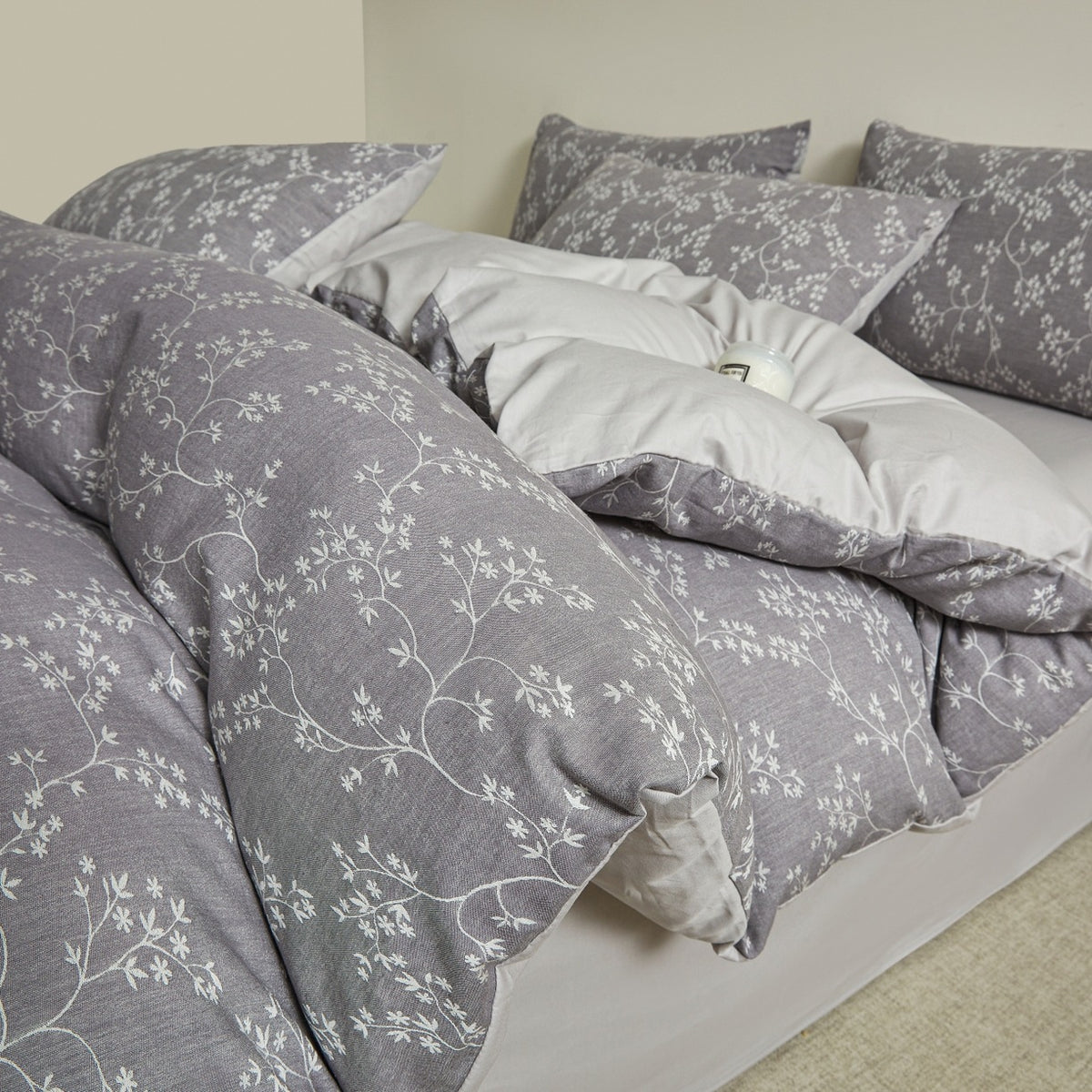 Embroidered Leaf Print Duvet Cover Set