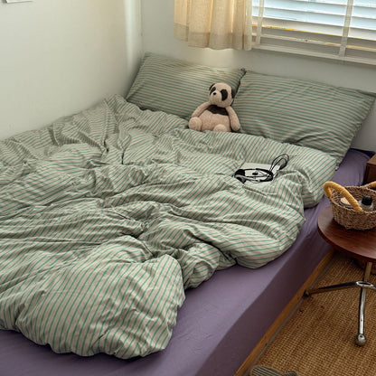 Decorative Striped Bed Linen Set Homeandso