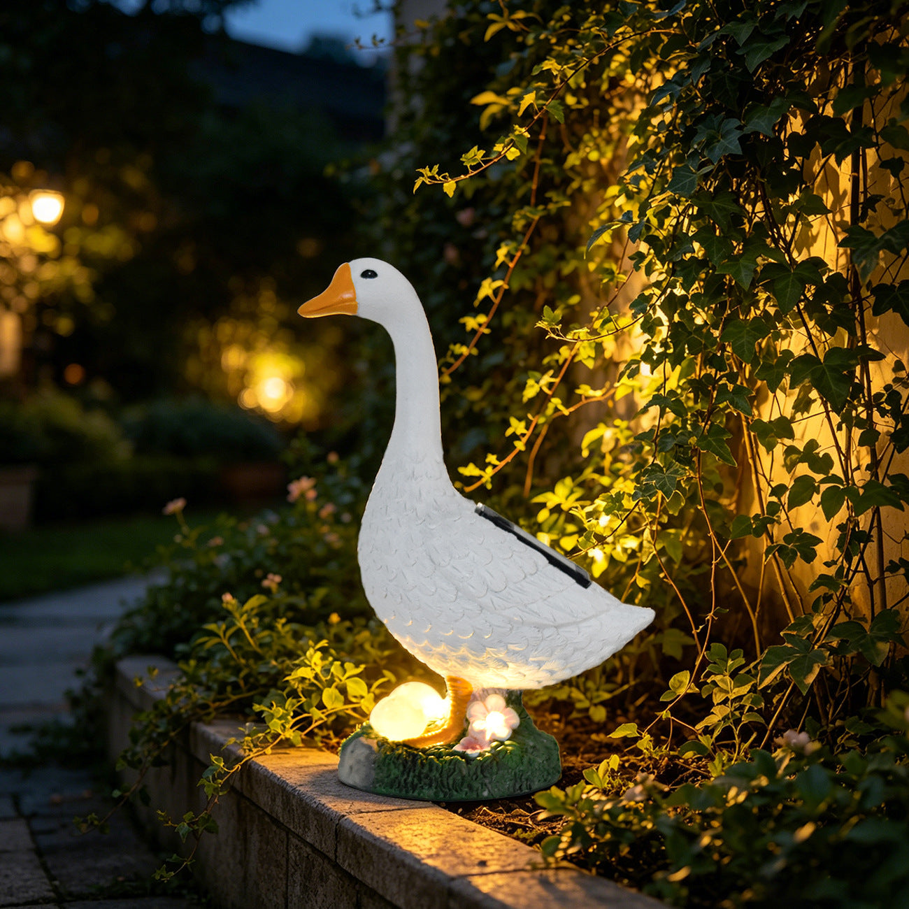 Garden Decorative Goose Figurine Homeandso