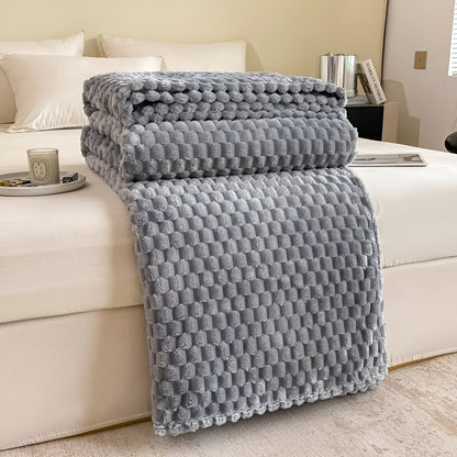 Microfiber blanket – super soft and warm for sofa and bed